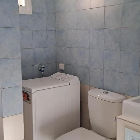 με θέα θάλασσα 5 * Piso Livadi