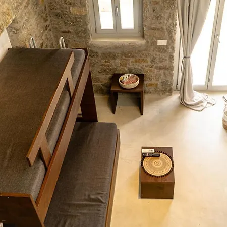 Daire Ήσυχο Κυκλαδίτικο Πέτρινο Σπίτι N7 Plintri